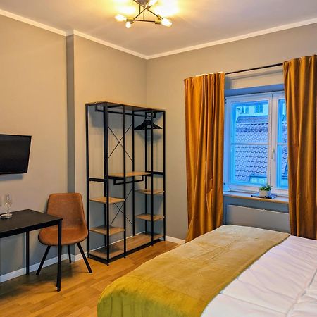 Bella Luna Luxury Suites - Chic Residence In Historic Square Варшава Экстерьер фото