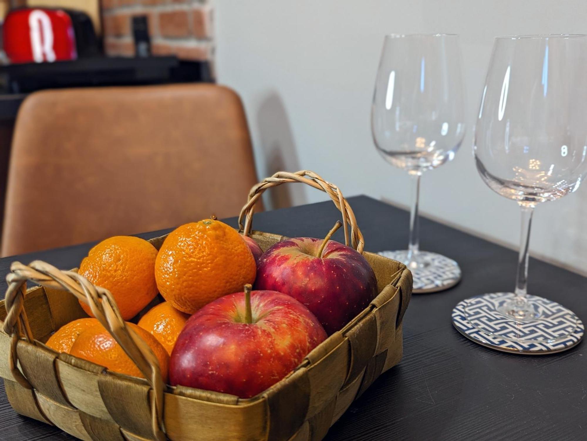 Bella Luna Luxury Suites - Chic Residence In Historic Square Варшава Экстерьер фото