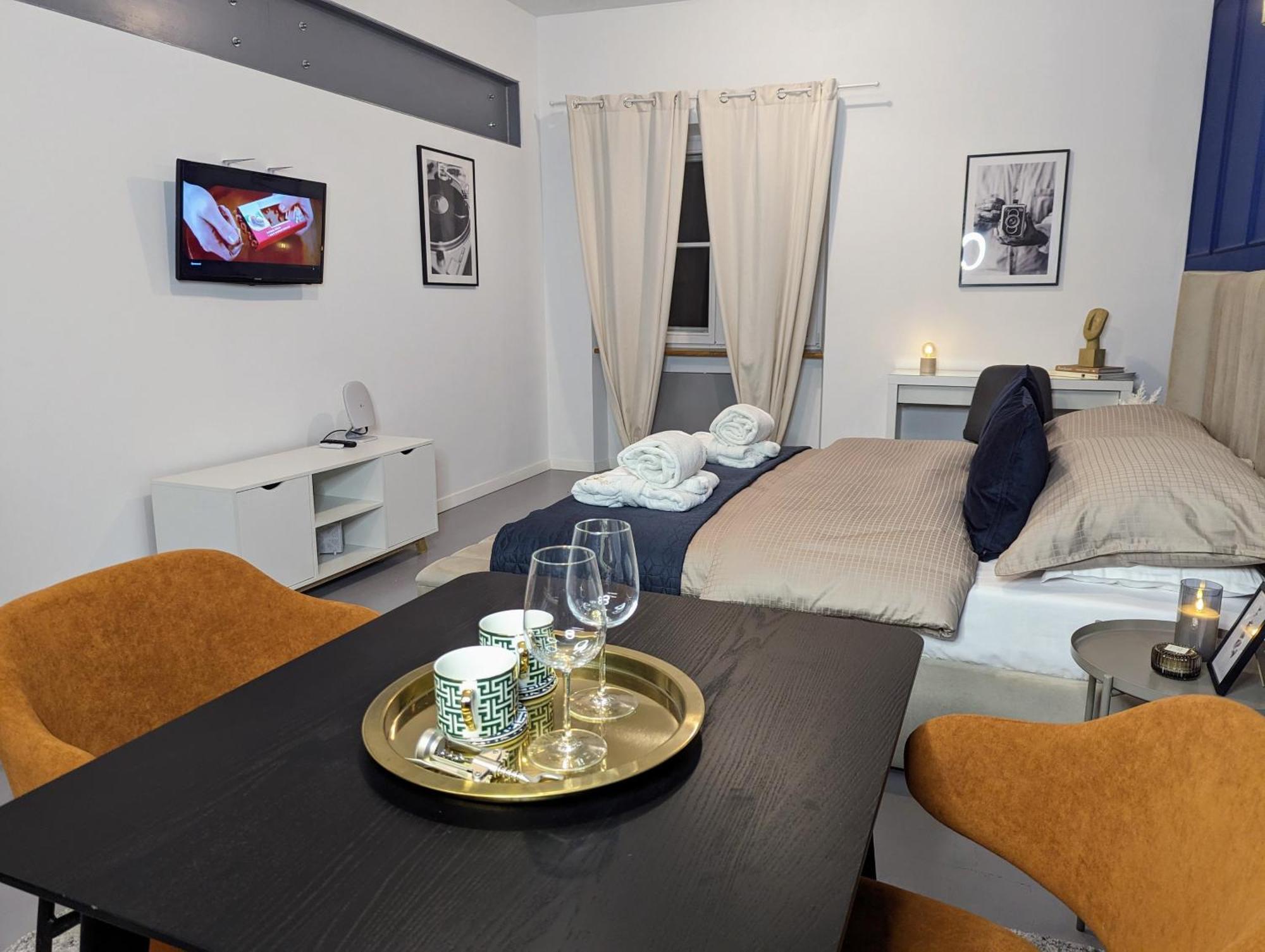 Bella Luna Luxury Suites - Chic Residence In Historic Square Варшава Экстерьер фото