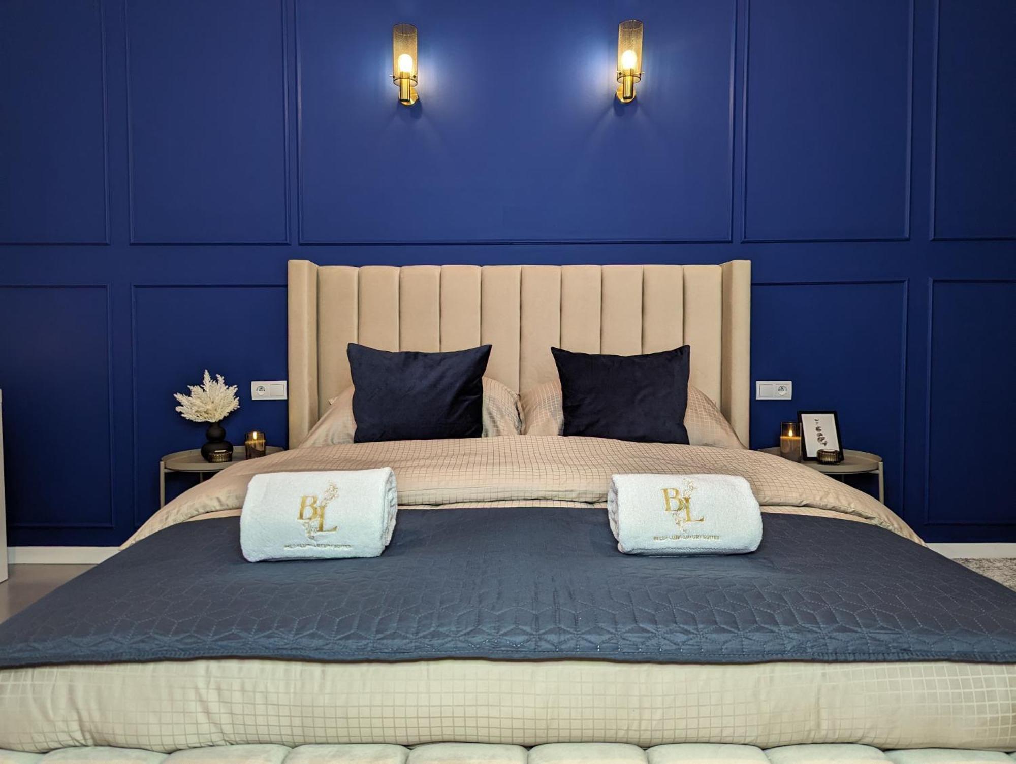 Bella Luna Luxury Suites - Chic Residence In Historic Square Варшава Экстерьер фото
